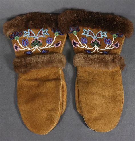 Handmade Mens fur mittens made from beaver fur with fleece lining. . Alaskan fur mittens